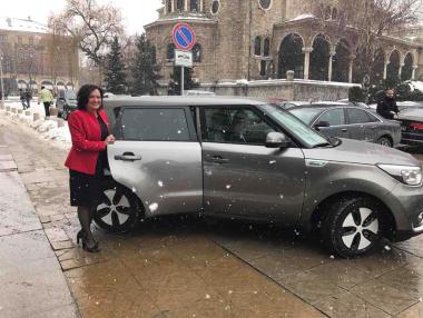 Държавни институции са купили 44 „зелени“ автомобила по екопрограма