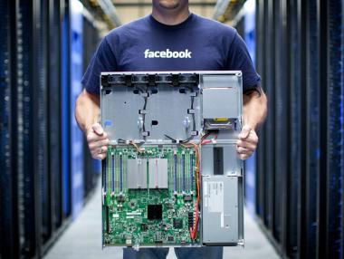 Facebook прави център за данни в Дания