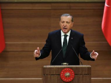 Турският парламент даде властта на Ердоган