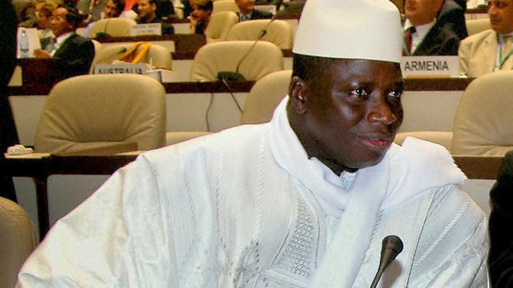 Бившият президент на Гамбия откраднал милиони за дни