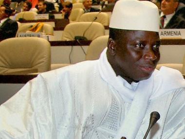 Бившият президент на Гамбия откраднал милиони за дни