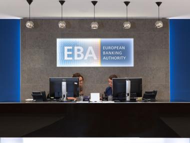Европейският регулатор готви кибер стрес тестове за банките в ЕС