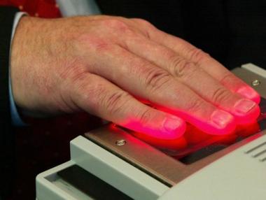 Нова система заменя хартиените паспорти по летищата в Австралия