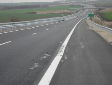 Започва запълването на дупките по АМ „Тракия“