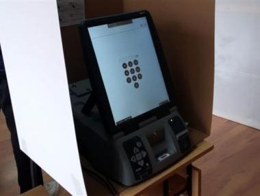 Съдът реши: Във всяка секция трябва да има машинно гласуване