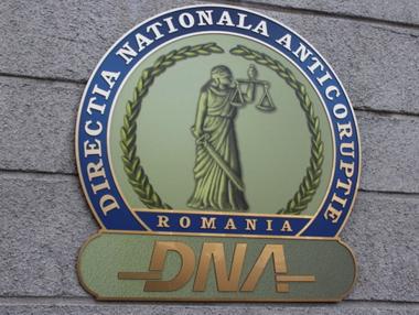 Румънската прокуратура разследва управляващите заради спорния закон