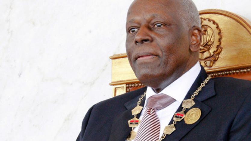 Президентът на Ангола се оттегля след близо 40 г. на поста
