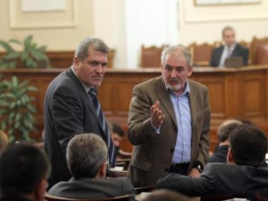 Партиите на Местан и Касим Дал се съюзяват, втората напуска реформаторите