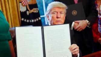 Одобрението за Тръмп е най-ниското в съвременната история