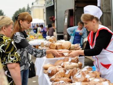 Русия пуска купони за храна за най-бедните