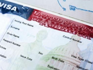 САЩ: Визите за българи остават засега