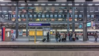 Германия ще намали помощите за деца на мигранти от ЕС