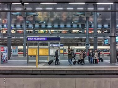 Германия ще намали помощите за деца на мигранти от ЕС