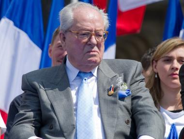 Бащата на Марин Льо Пен отива на съд за расизъм