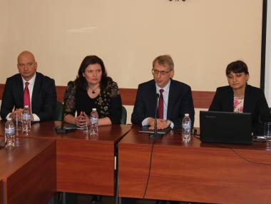 България ще връща пари заради проблемите в програмата за наука и образование