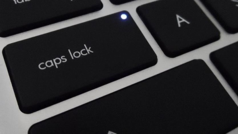Apple премахва бутона Caps Lock от клавиатурата