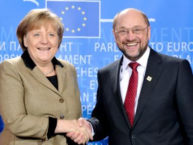 Германците предпочитат за канцлер Шулц пред Меркел