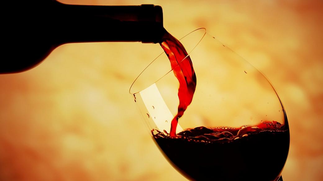 8 причини да пием чаша червено вино на вечеря