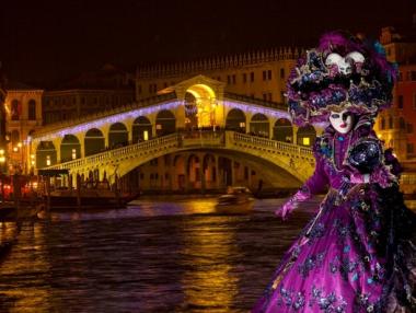 Магията на Карнавала във Венеция