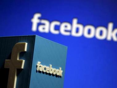 Facebook пуска линкове към други социални мрежи