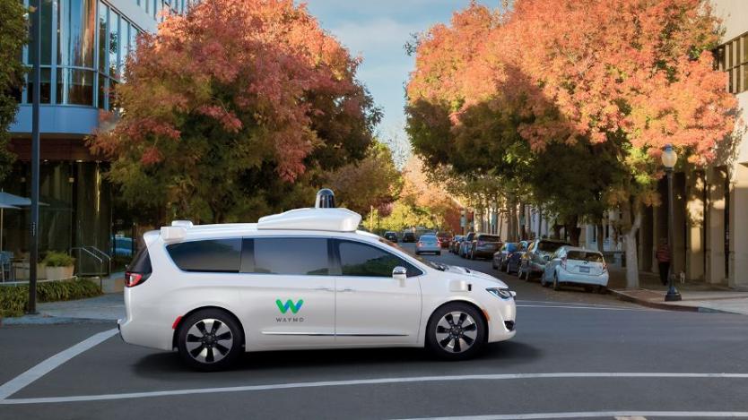 Google и Uber в съдебна война за автономните коли