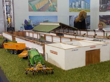 Млекомер и биооцет от годжи бери са в Топ 15 на новостите в Панаира