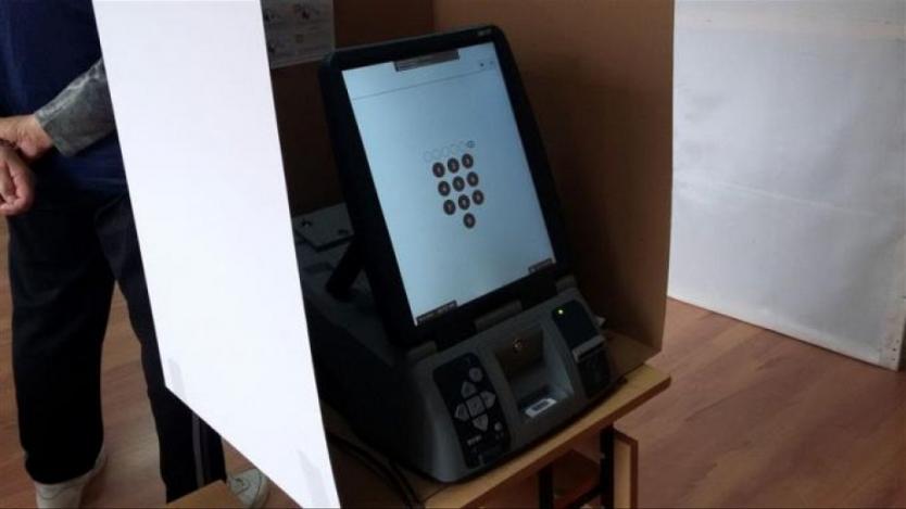 „Лирекс‘: Невъзможно е доставянето на машините за гласуване в срок