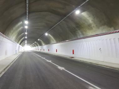 Трафикът през тунела на магистрала „Тракия“ ще бъде ограничен