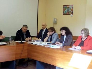 МОН увеличава издръжката на студент, но намалява субсидирания прием