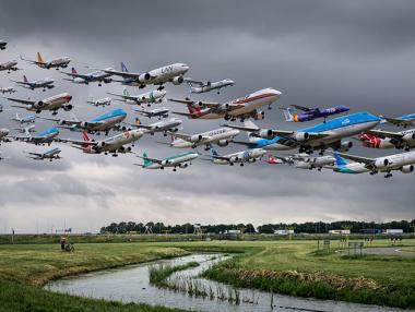 Колко самолета летят в небето едновременно