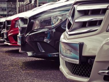 Mеrcedes изтегля 1 млн. автомобила заради дефект