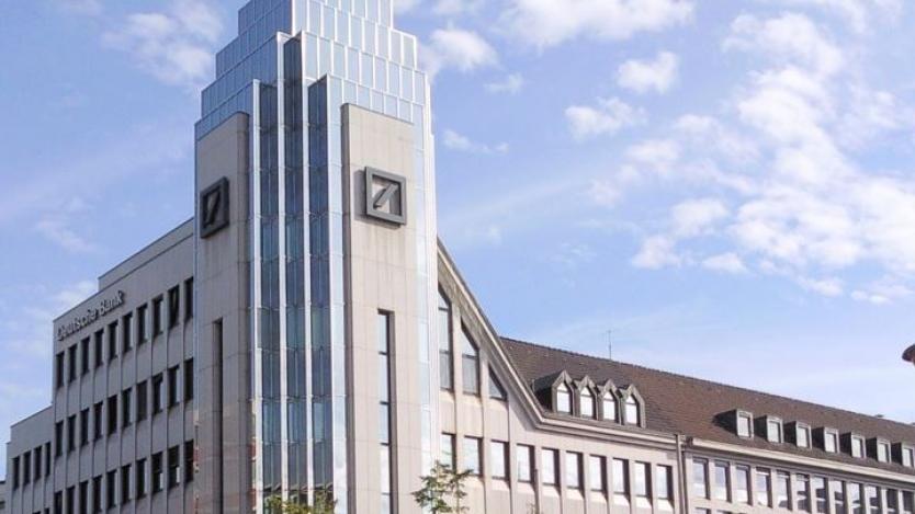Срив на акциите на Deutsche Bank