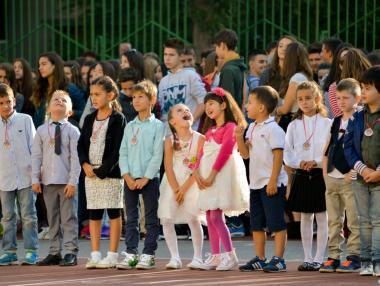 Кабинетът отпусна 1.8 млн. лв. за стипендии на деца с изявени дарби