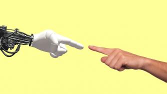 Все още хората, а не технологиите движат развитието