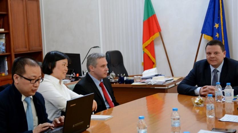Китайската CRRC официално поиска да строи завод за влакове в България