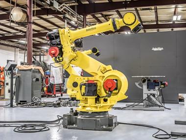 Завод в Шанхай ще замени всички работници с роботи