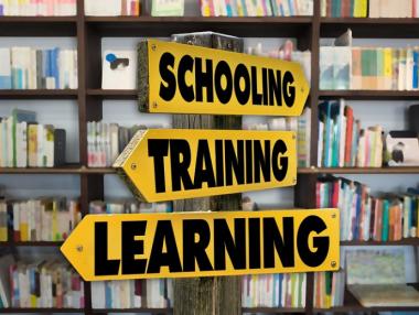 Учители вече могат да продават съдържание през онлайн платформа