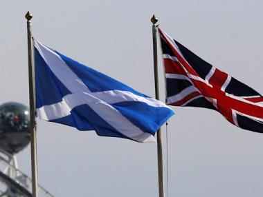Шотландия насрочи референдума за излизане от Великобритания