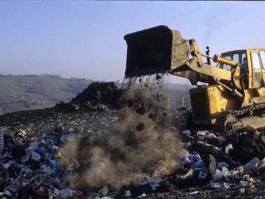 ЕП реши: повече рециклиране, по-малко депониране и пилеене на храни