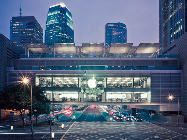 Apple е манипулирала цените на iPhone в Русия