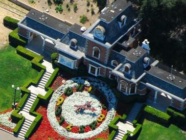 Имението на Майкъл Джексън Neverland на пазара с намалена цена