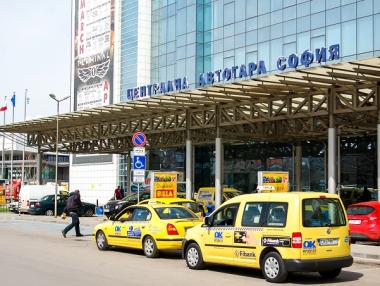 Отпада изпитът при преиздаването на таксиметрови удостоверения