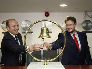Тройно повече сделки на борсата в „Деня за акции“
