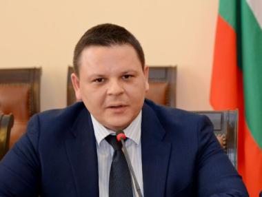 Служебното правителство прекратява концесията на Летище София