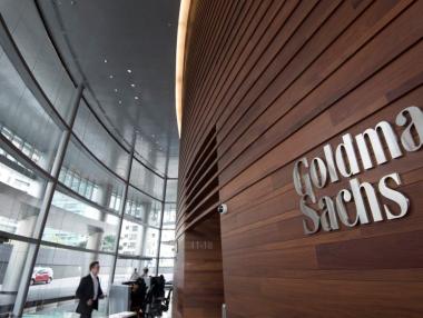Goldman Sachs изтегля стотици служители от Лондон преди Brexit