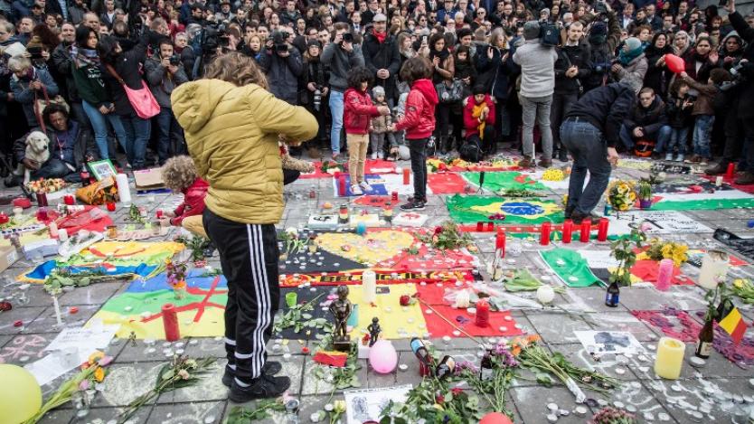 „Минута шум“ в памет на жертвите от атентата в Брюксел
