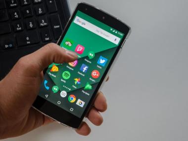 Google: Половината телефони с Android не са сигурни