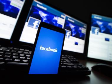 Facebook иска от българите да мислят, преди да публикуват