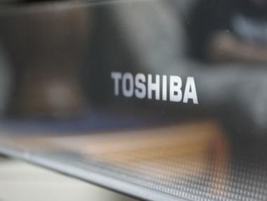 Toshiba отделя бизнеса с памети и ще продаде по-голямата част от него
