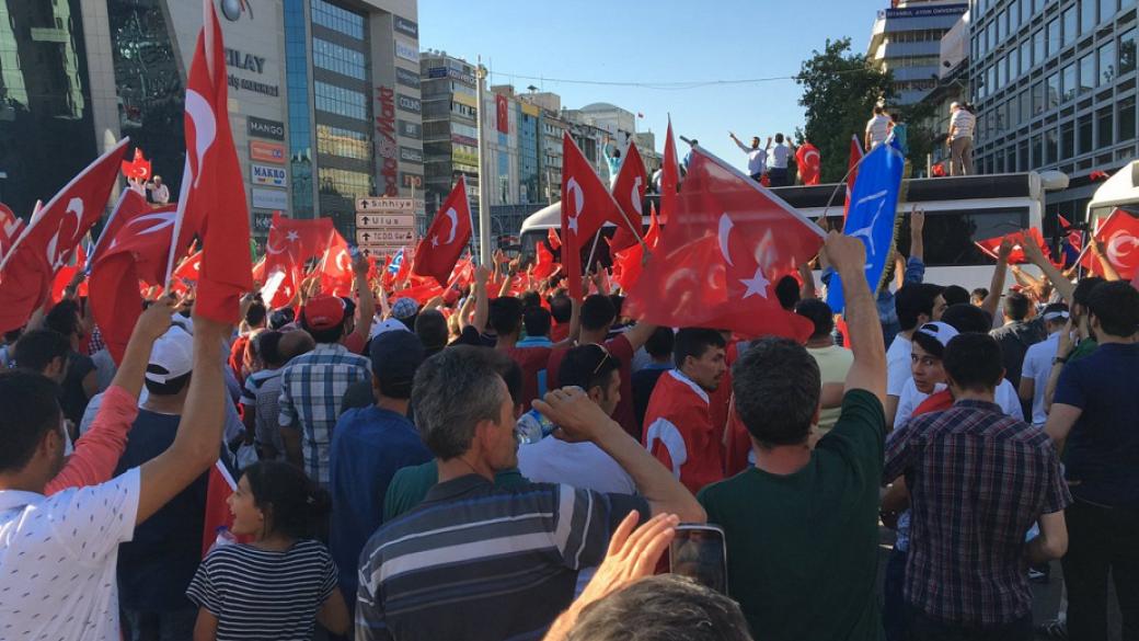 Над 113 хил. души са арестувани за 8 месеца в Турция